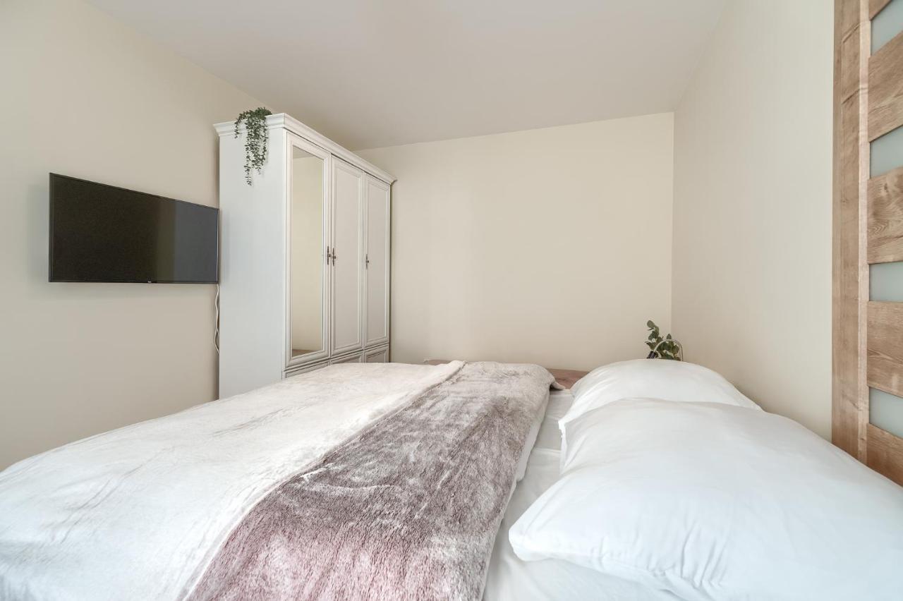 Apartament 111 Stare Miasto Bulwary Apartamenty No 1 Szczecin Exterior foto